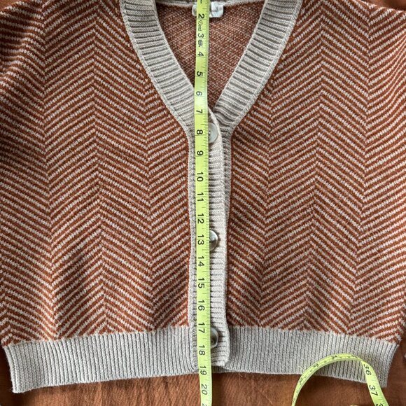 Chevron striped cardigan button cropped sweater - Picture 5 of 8